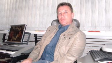 Troe bratev.
